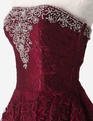 TWEED DRESS(ツイードドレス)のワインレッドロングドレス・チュール｜TM1616-WRDのトルソー上半身斜め画像です。