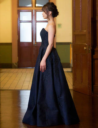 TWEED DRESS(ツイードドレス)のダークネイビーロングドレス・ジャガード｜TN2011-DNYの全身側面画像です。