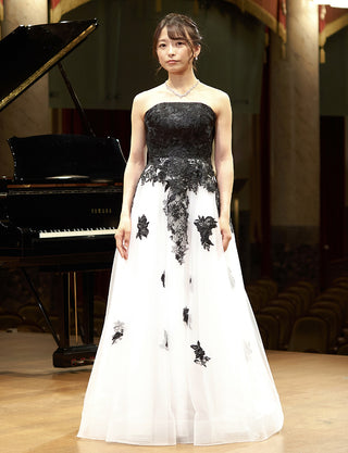TWEED DRESS(ツイードドレス)のホワイトロングドレス・チュール｜TN2020-WTの全身正面画像です。