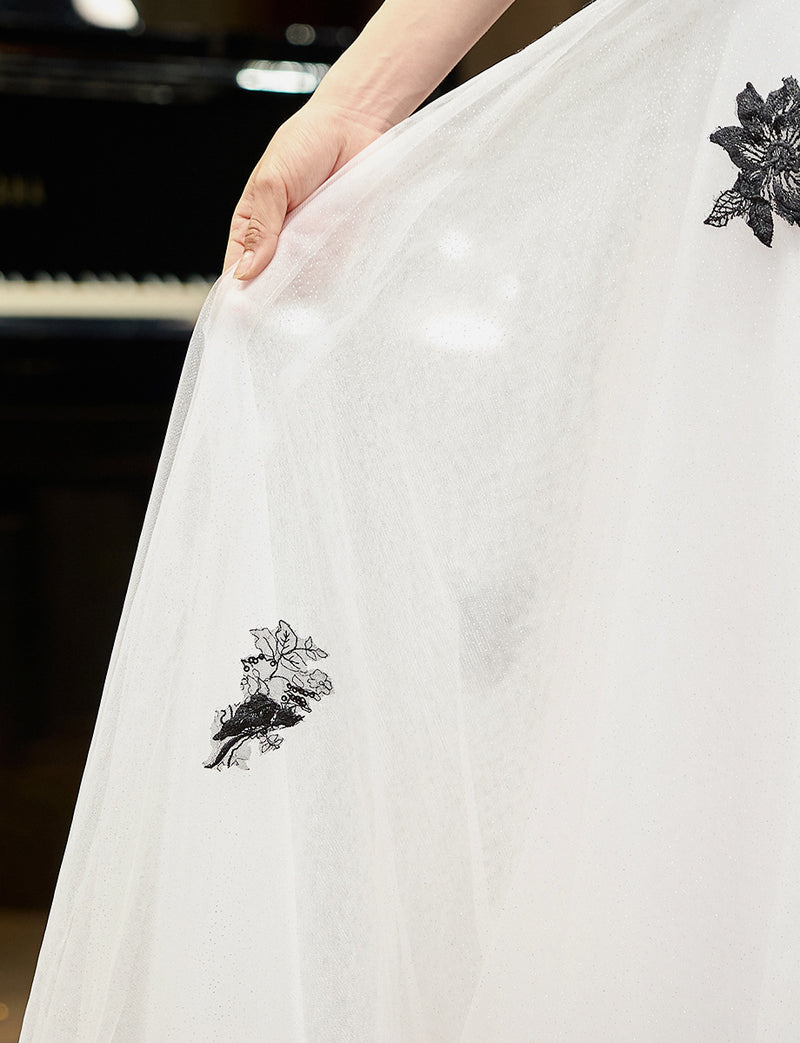 TWEED DRESS(ツイードドレス)のホワイトロングドレス・チュール｜TN2020-WTのスカート拡大画像です。