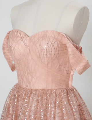 TWEED DRESS(ツイードドレス)のシェルピンクロングドレス・チュール｜TN2021-SHPKのトルソー上半身斜め付属オフショルダーストラップ着用画像です。