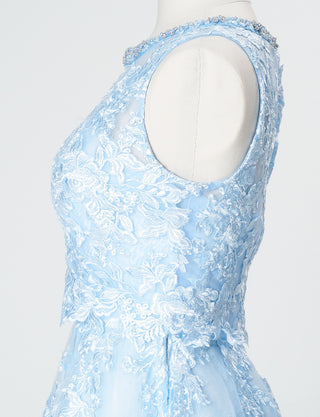 TWEED DRESS(ツイードドレス)のアイスブルーロングドレス・チュール｜TN2024-IBLのトルソー上半身側面ボレロ着用画像です。