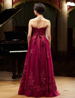 TWEED DRESS(ツイードドレス)のワインレッドロングドレス・チュール｜TN2024-WRDの全身背面画像です。