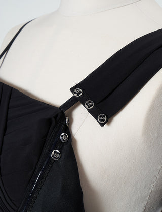 TWEED DRESS(ツイードドレス)のブラックロングドレス・シフォン｜TN2027-BKの付属オフショルダーストラップ着脱用スナップボタン拡大画像です。