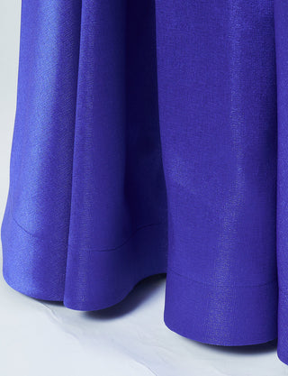 FineFeathers(ファインフェザーズ)のロイヤルブルーロングドレス・サテン｜TO2102-RBLのスカート裾拡大画像です。