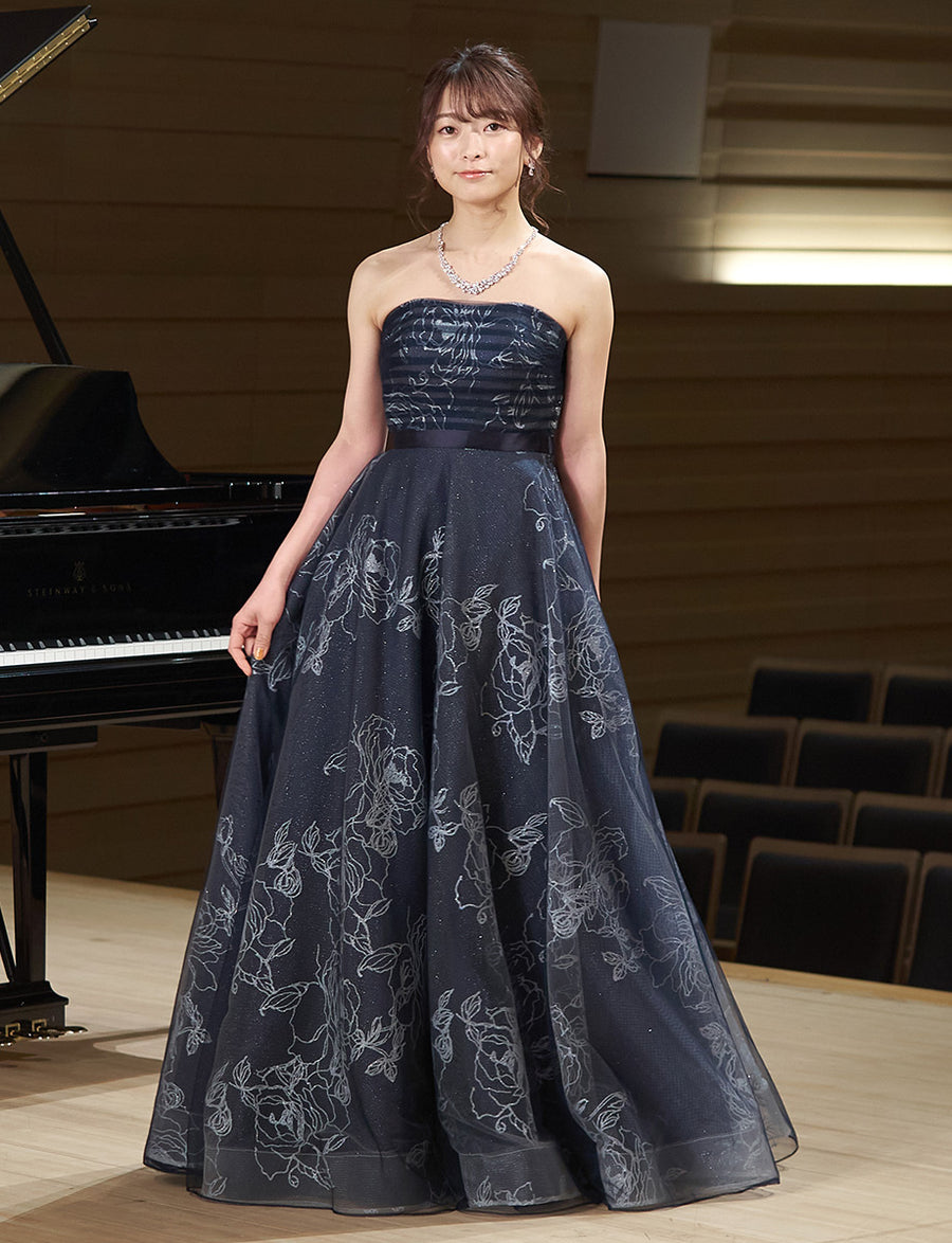 【2025年製 新品】 ダークネイビー×ホワイト 演奏会ドレス・ステージドレスにお薦め スーツ・フォーマル・ドレス
