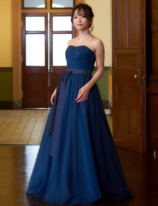 TWEED DRESS(ツイードドレス)のネイビーロングドレス・チュール｜TS1503-NYの全身斜め画像です。