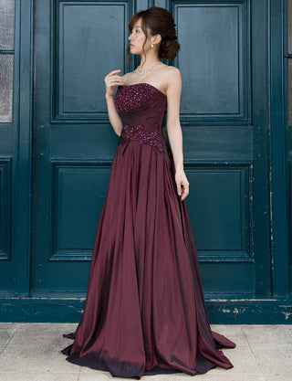 TWEED DRESS(ツイードドレス)のバーガンディーロングドレス・タフタ｜TS1578-BGDの全身斜め画像です。