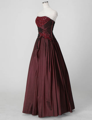 TWEED DRESS(ツイードドレス)のバーガンディーロングドレス・タフタ｜TS1578-BGDのトルソー全身斜め画像です。