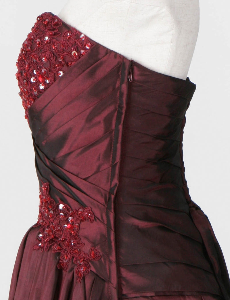 TWEED DRESS(ツイードドレス)のバーガンディーロングドレス・タフタ｜TS1578-BGDのトルソー上半身側面画像です。
