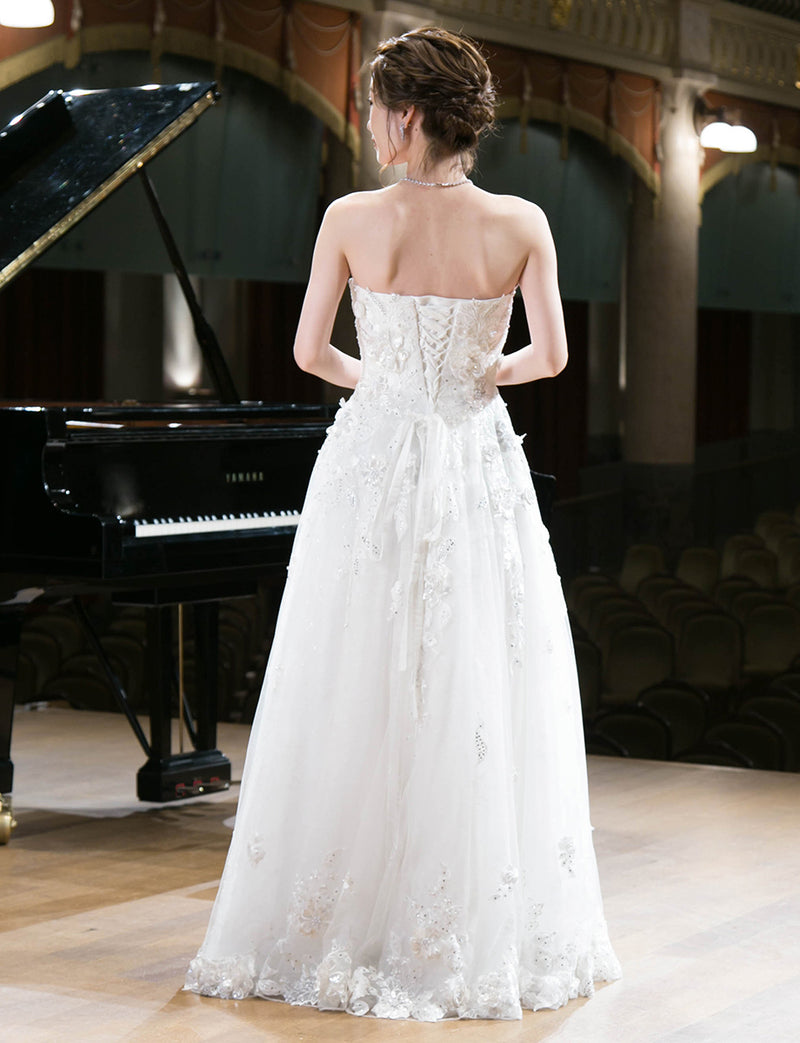 TWEED DRESS(ツイードドレス)のアイボリーロングドレス・チュール｜TW1901-IVYの全身後ろ画像です。