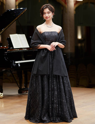 TWEED DRESS(ツイードドレス)のブラックロングドレス・チュール｜TW1904-BKの全身正面ストール着用画像です。