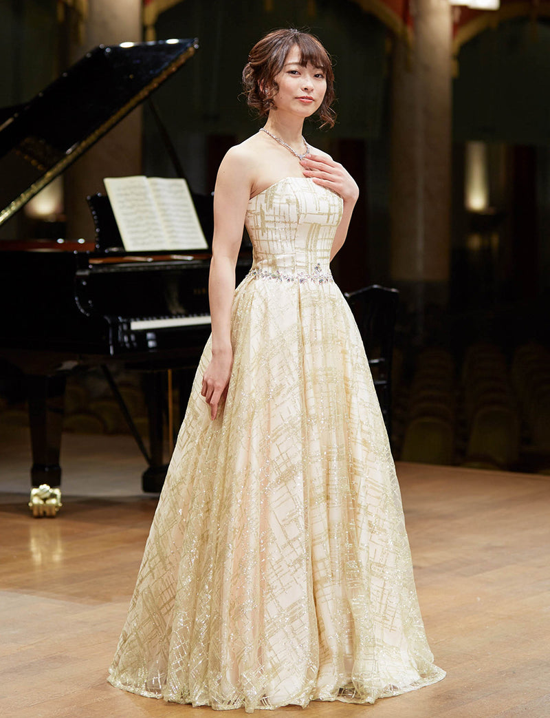 TWEED DRESS(ツイードドレス)のシャンパンゴールドロングドレス・チュール｜TW1904-CGDの全身斜め画像です。