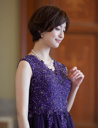 TWEED DRESS(ツイードドレス)のダークパープルロングドレス・チュール｜TW1910-DPEの上半身斜め画像です。