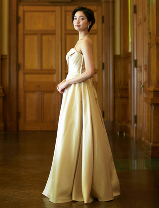 TWEED DRESS(ツイードドレス)のゴールドロングドレス・サテン｜TW1922-GDの全身側面画像です。