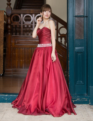 TWEED DRESS(ツイードドレス)のダークレッドロングドレス・オーガンジー｜TM1687-DRDの全身斜め画像です。